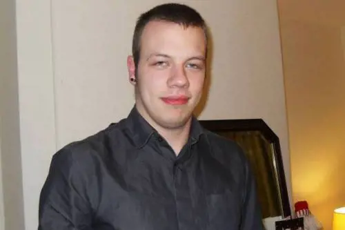 Baby sitter frattura cranio a bimba di 13 mesi nell'asciugatrice: arrestato