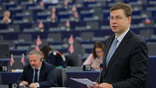 Gentiloni depotenziato? Cresce il peso di Dombrovskis nella Commissione Ue