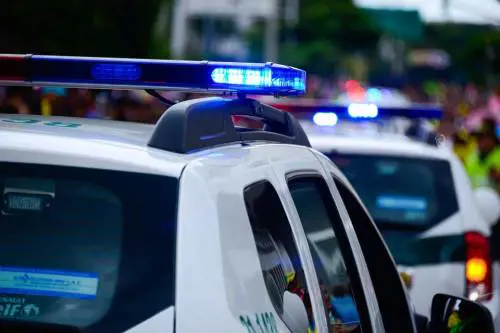 Ladri acrobati derubano 87enne al quarto piano