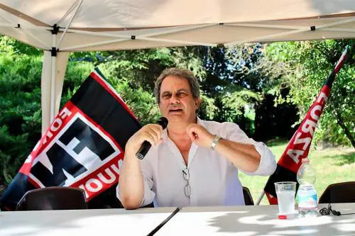 Pizzarotti: "Manifesta solo chi è antifascista". E Forza Nuova lo denuncia