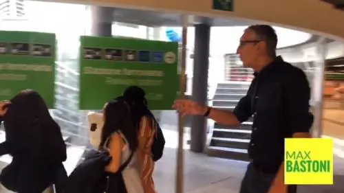 Il leghista Bastoni insegue ladra in metro a Milano