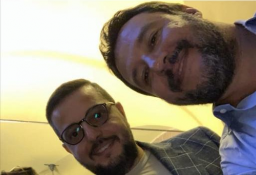 Bufera per lo scatto con il figlio del boss. Ma Salvini non ci sta