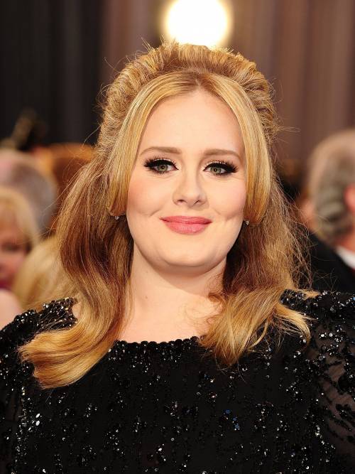 Adele detta la linea. Sono (solo) donne le belle voci del pop