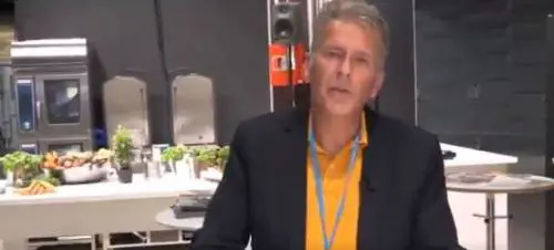 La proposta choc del professore svedese: "Consumare carne umana limita gli effetti del riscaldamento globale"