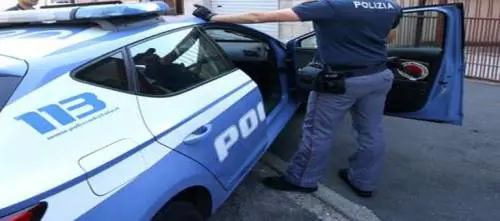 Rapina 10 negozi in 30 minuti. Arrestato "ladro" flash