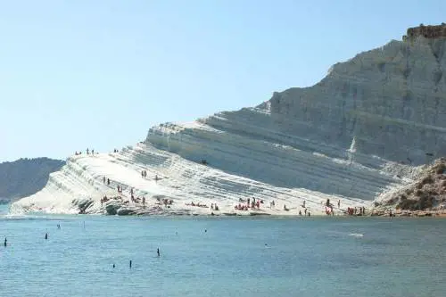 La Scala dei Turchi è a rischio "Caduti centinaia di massi"
