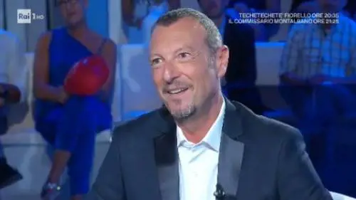 Amadeus ricorda gli anni bui: "Ti accorgi che tutto è finito, poi ricordi che hai una famiglia" 