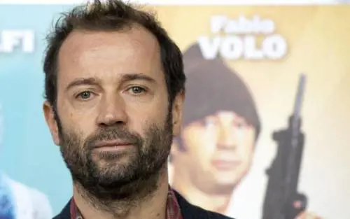 Fabio Volo offende Ariana Grande: "Ma chi è sto pu... ?"