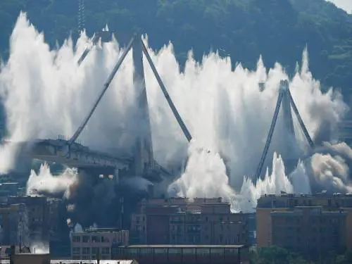 'Così fu demolito il ponte': parla l'esplosivista che progettò l'abbattimento