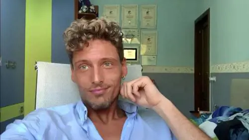 Gennaro Lillio: "Non sono in cerca, ma l’amore arriva per caso"