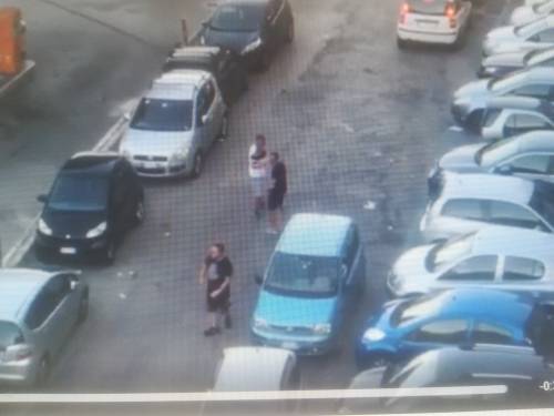 Durante Napoli-Liverpool il Parco San Paolo ostaggio dei parcheggiatori abusivi