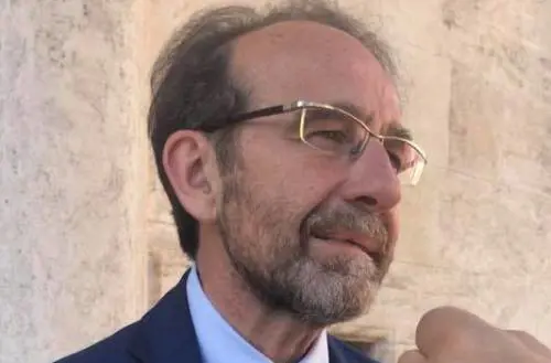 I cinque toscani che seguono Renzi. Nencini gli porta in dote il simbolo "Insieme"