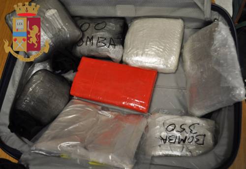 Armi da guerra e droga nei box e in casa Presi cugini albanesi, trafficanti dall'Olanda