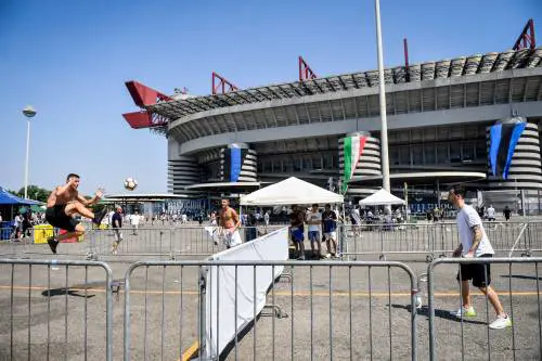 Nuovo stadio di Milano: la giunta comunale dà il via libera alla proposta di Milan e Inter