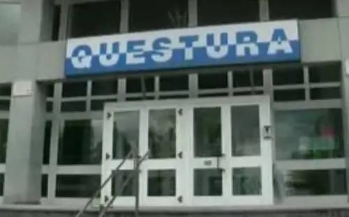 Ravenna, anziano aggredito e rapinato nell'orto da uno straniero