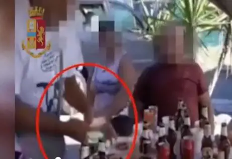 Rom vende le figlie in spose: "In cambio voglio 13mila euro"