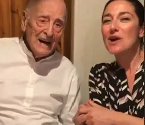 L’attrice Sara Ricci straziata dalla morte del padre: "Ora faccio i conti con la mia coscienza"