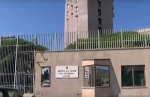 Elba, nigeriana stuprata un'intera notte per "saldare" un debito