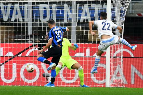 L'Inter non prende mai gol. Basta una testata per la quinta
