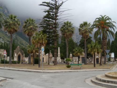 A Palermo vietato morire: non ci sono più loculi per le tumulazioni