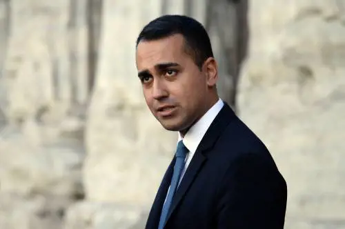 Calabria, è rivolta contro Di Maio: 90 attivisti firmano la “Carta di Catanzaro”