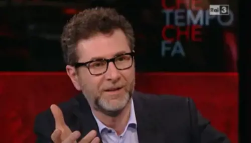La Littizzetto da Fazio parla di lati b e forme falliche. ​Ma il web non apprezza