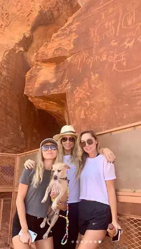 Miley Cyrus, vacanze in famiglia in Colorado