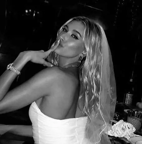 Addio al nubilato per Hailey Baldwin