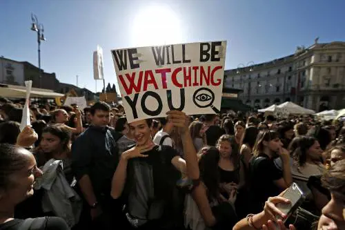 Roma, gli studenti in piazza per il clima