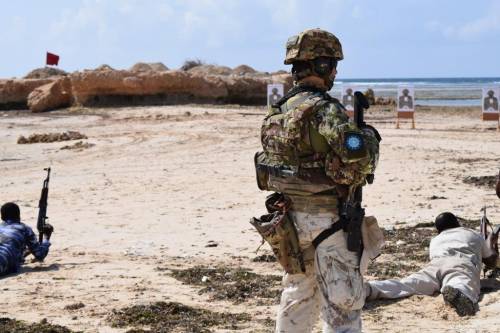 Attacco contro convoglio militare italiano in Somalia: illesi i soldati