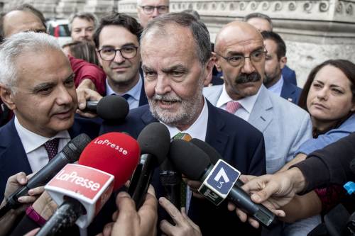 Legge elettorale, Calderoli consegna il quesito referendario in Cassazione