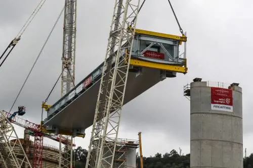 Genova inizia a vedere il nuovo ponte: oggi il varo del primo impalcato