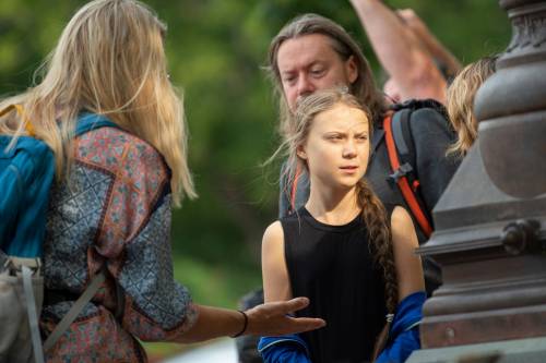 Dietro i cortei di Greta Thunberg, si intravede una rete unica