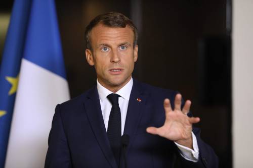 Arriva la vendetta di Macron: ora regola i conti con l'Europa