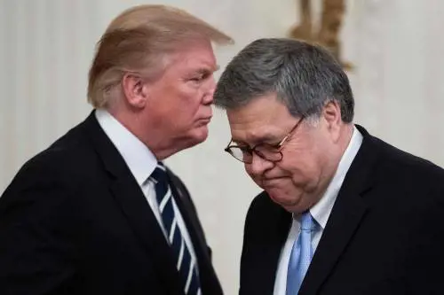 Trump fa causa alle città "santuario" che accolgono clandestini