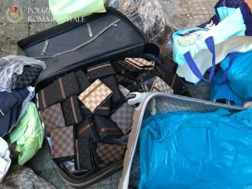 Roma, smantellato giro di affari da 1 milione di euro