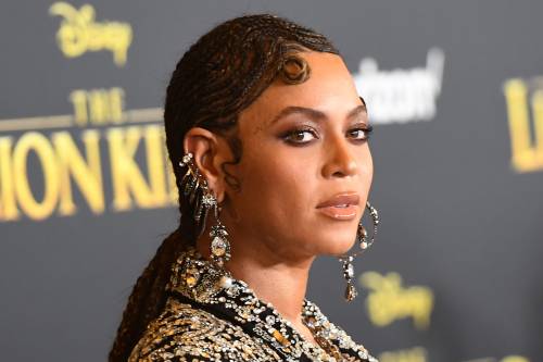 Beyoncé: il padre ha un tumore