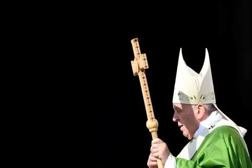 È iniziato l'assedio al Papa