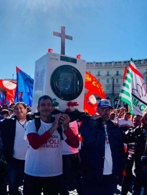 "L'industria è al tappeto Ma il governo rottama la cabina anti-crisi"