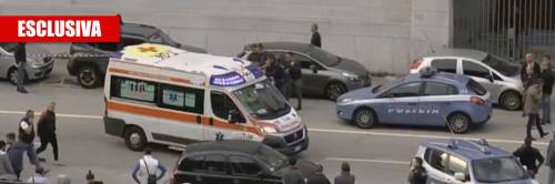 Trieste, l'audio choc: "Sospeso il massaggio cardiaco: i due agenti sono morti"