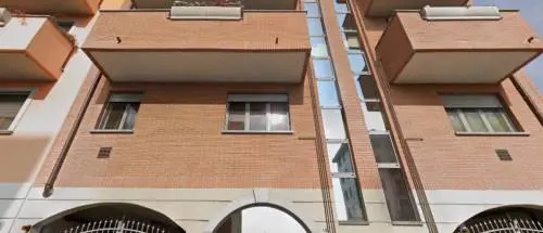 Sequestrata e picchiata dall’ex ragazzo e dall’amico