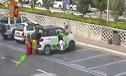 Presi i 'pendolari' dei furti: banda di algerini rapinava i passeggeri a Fiumicino