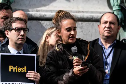 Carola simbolo della libertà? Sì, di delinquere