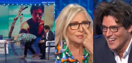 La gaffe hot delle Mara Venier: il lato B in faccia a Gabriel Garko
