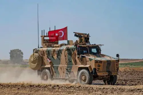 Siria, Damasco denuncia primi colpi di artiglieria turca al confine