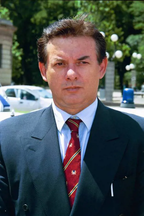 Vigili, allarme suicidi: «Agenti lasciati soli e troppo spesso indifesi»