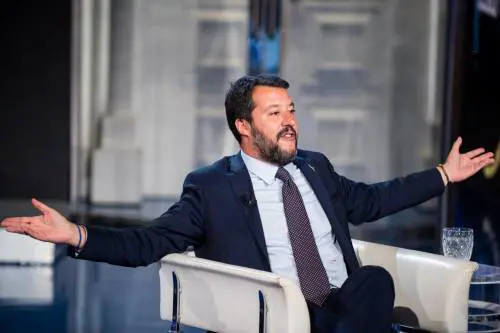 Salvini: "Noi non siamo complici di Erdogan, Conte e Di Maio si"