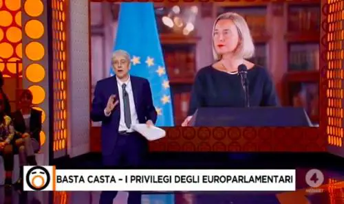 Mario Giordano contro lo stipendio della Mogherini: "È una follia"