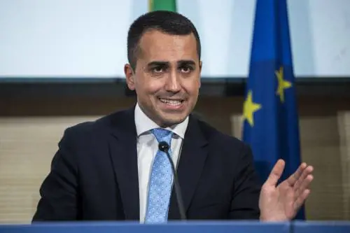 Di Maio contro Erdogan: "Stop esportazione armi in Turchia"