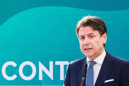 Conte: "No allo slogan dei porti chiusi: daremo lavoro a migliaia di africani"